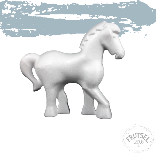 piepschuim paardje / pony 14 cm